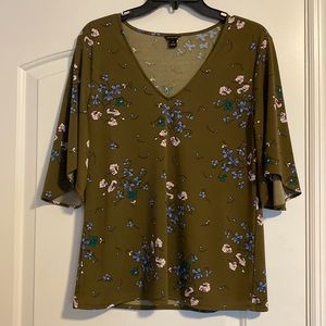 Ann Taylor Pullover Top